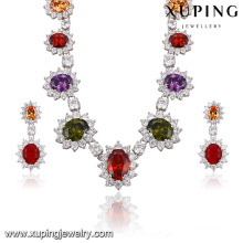 Mode De Luxe Rhodium Fleur -Shaped CZ Diamond Jewelry Set pour le mariage 62949